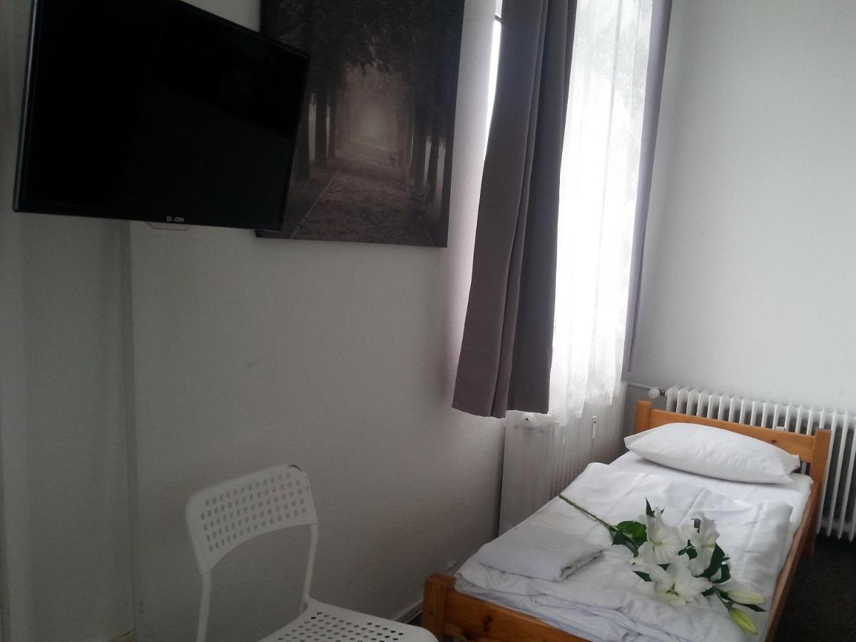 Hotel Komet Düsseldorf Eksteriør bilde