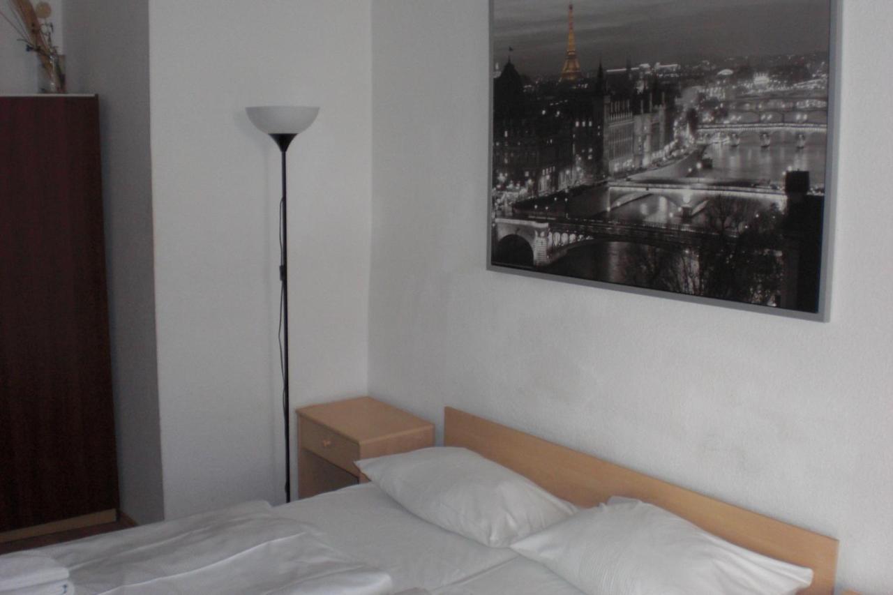 Hotel Komet Düsseldorf Eksteriør bilde